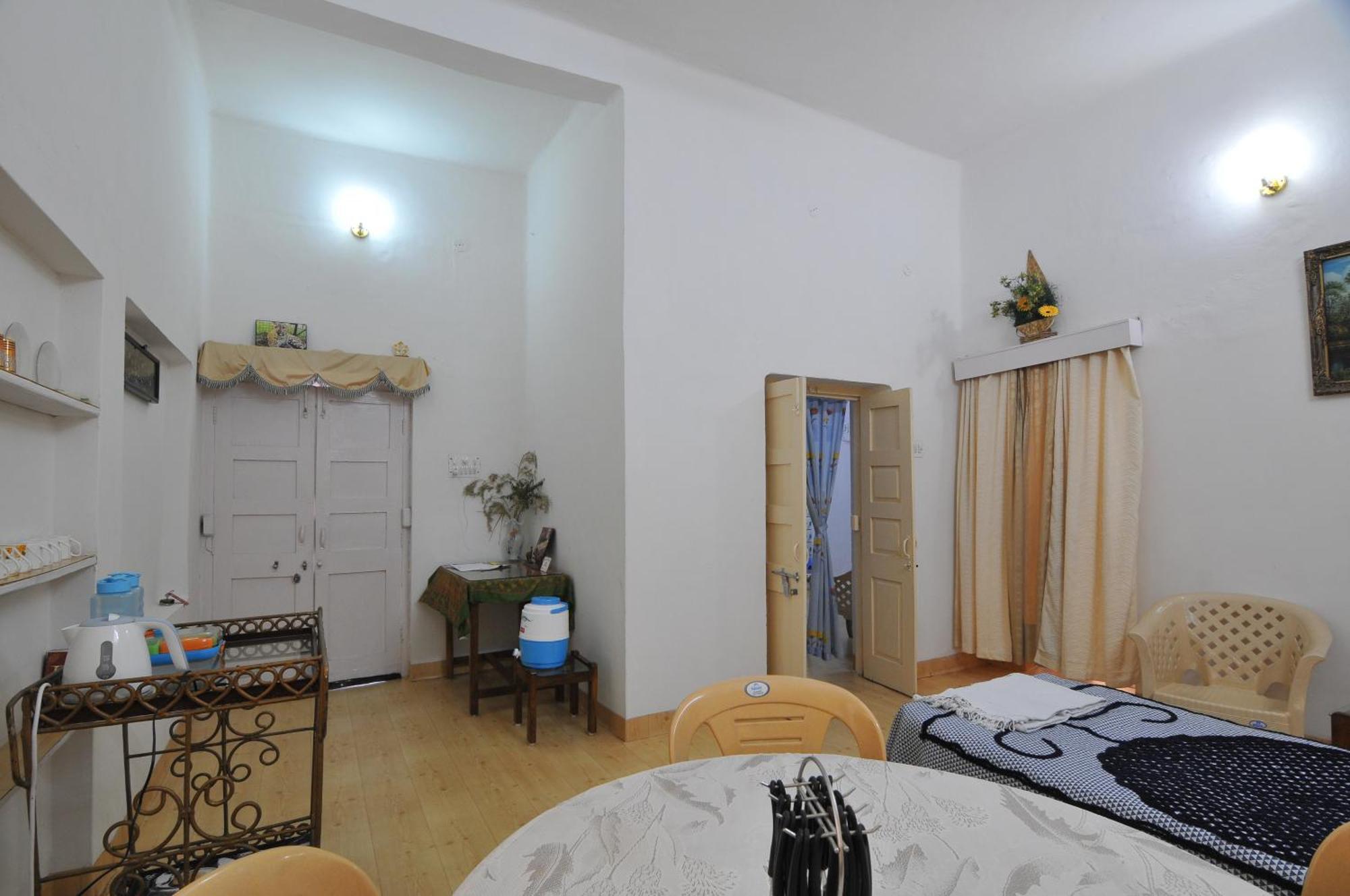 Jheelam Homestay Bhopal