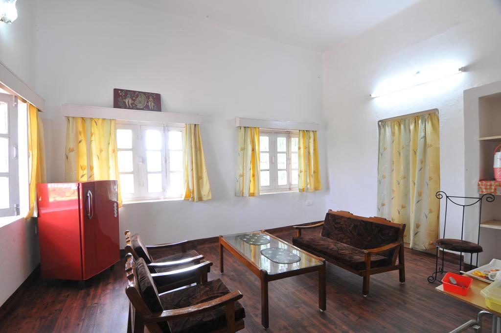 Homestay Jheelam