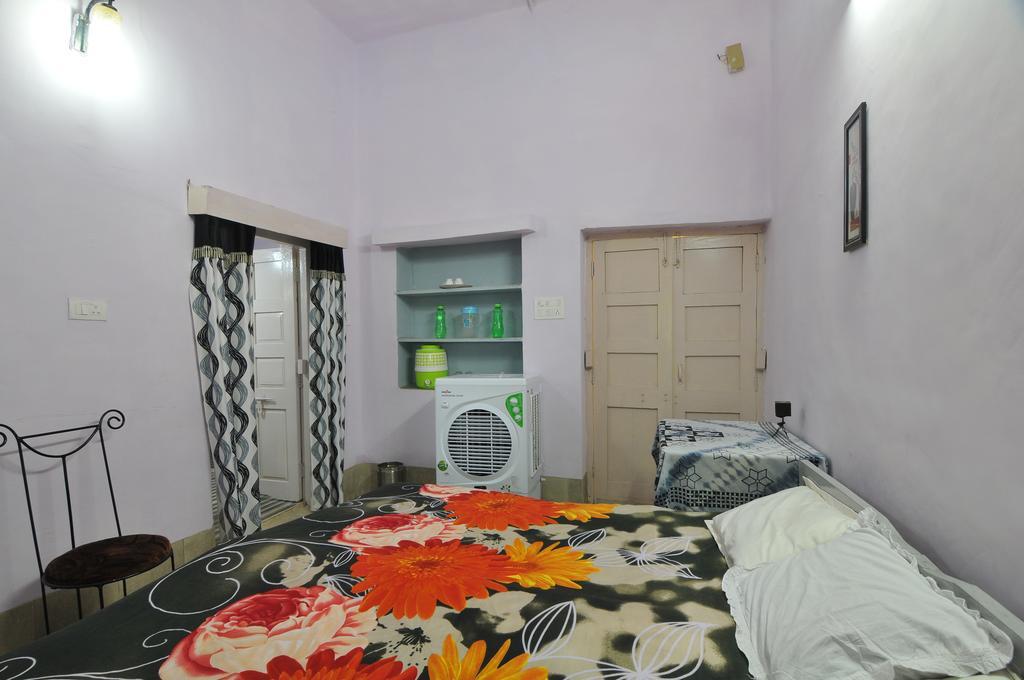 Homestay Jheelam